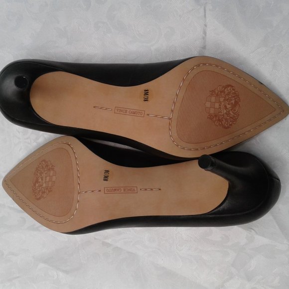 Vince Camuto Jaynita Pointed Toe Scallop 3" Heel Pumps Size 8M Black Leather - Picture 7 of 8